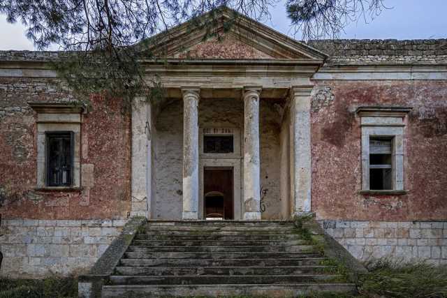 Grumo, l'ottocentesca Villa Mastroserio: rifugio segreto dei carbonari della Bruto Secondo